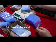 मल्टीपल साइज पीपी क्लियर बोर्ड गेम कार्ड स्लीव्स कस्टम गेम कार्ड प्रोटेक्शन स्लीव्स